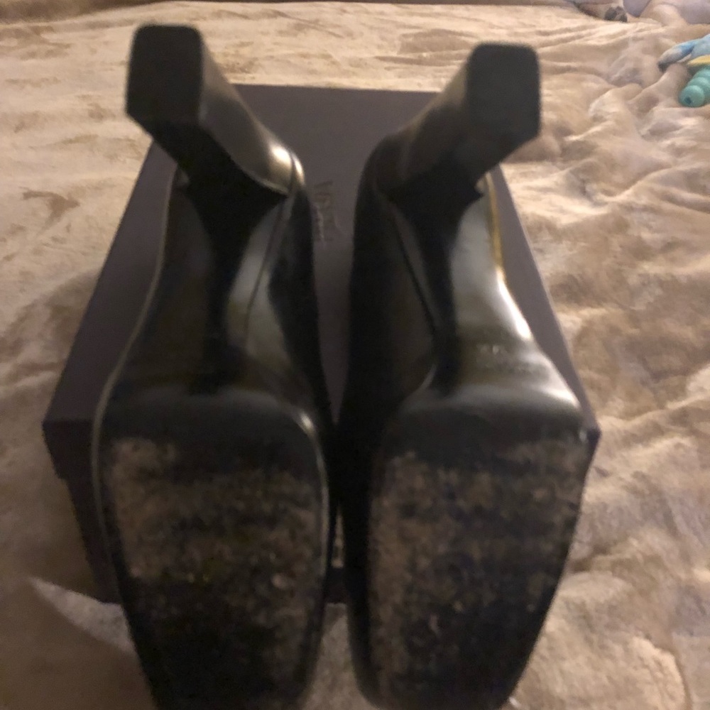 Prada pumps - Picture 3 of 6